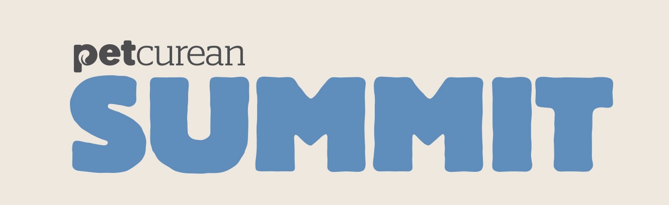 SUMMIT のロゴ